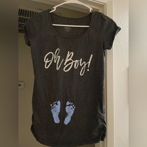 Maternity graphic t shirt